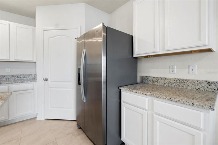 Image No.20-4 Bed Property for sale