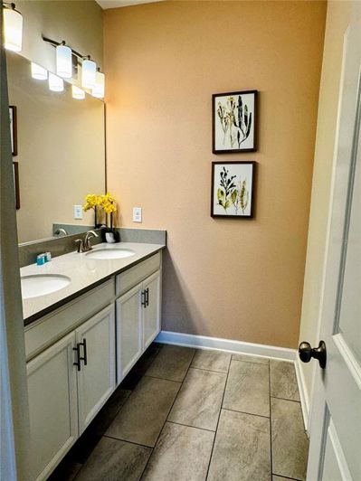 Image No.14-6 Bed Property for sale