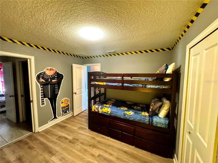 Image No.16-6 Bed Property for sale