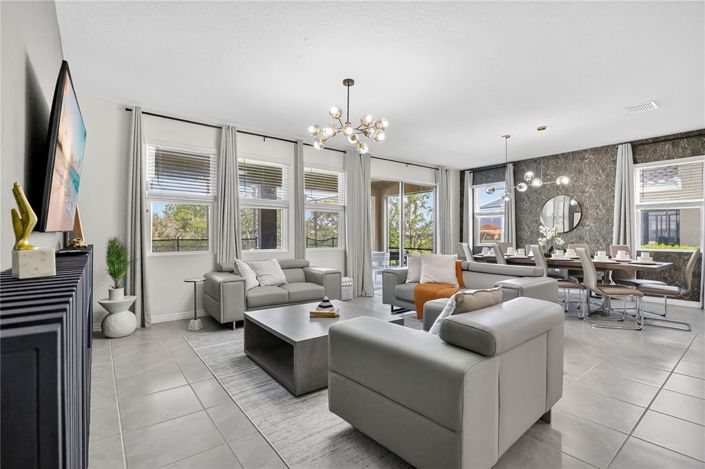 Image No.6-7 Bed Property for sale