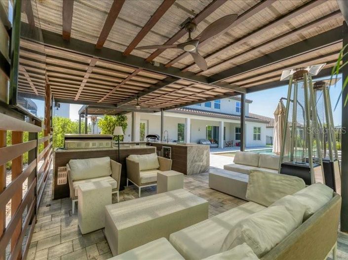 Image No.43-6 Bed Property for sale