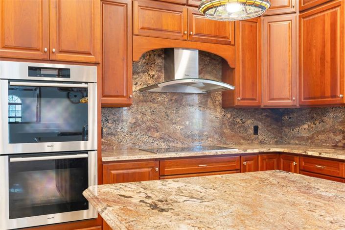 Image No.45-5 Bed Property for sale