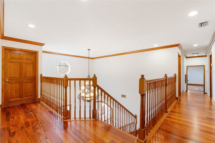 Image No.51-5 Bed Property for sale