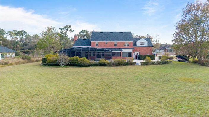 Image No.7-5 Bed Property for sale