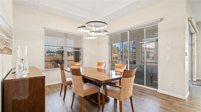 Image No.19-3 Bed Property for sale