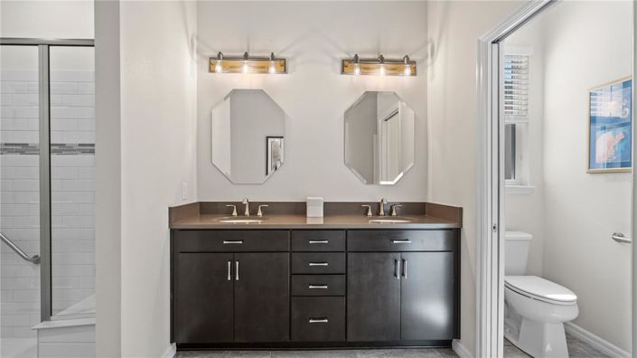 Image No.38-3 Bed Property for sale