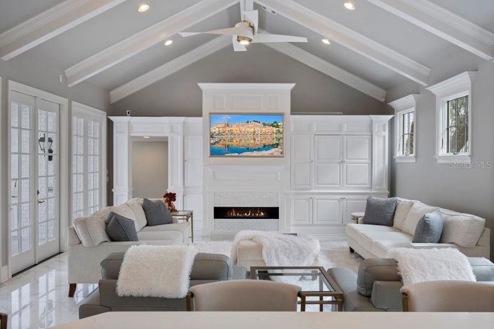 Image No.19-5 Bed Property for sale