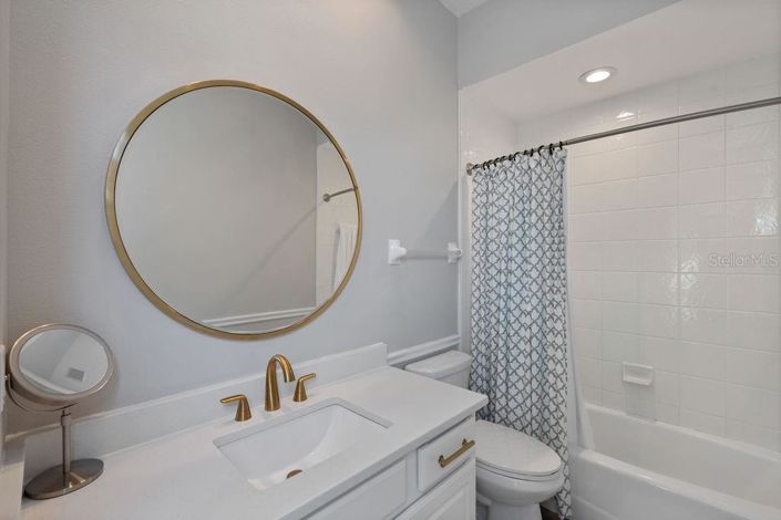 Image No.38-5 Bed Property for sale