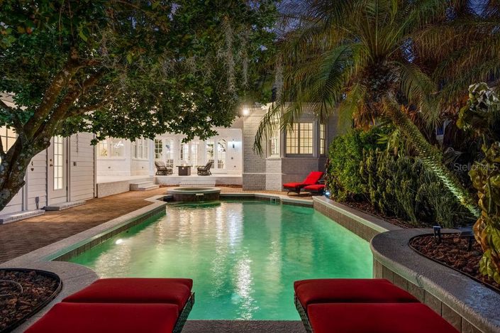 Image No.44-5 Bed Property for sale