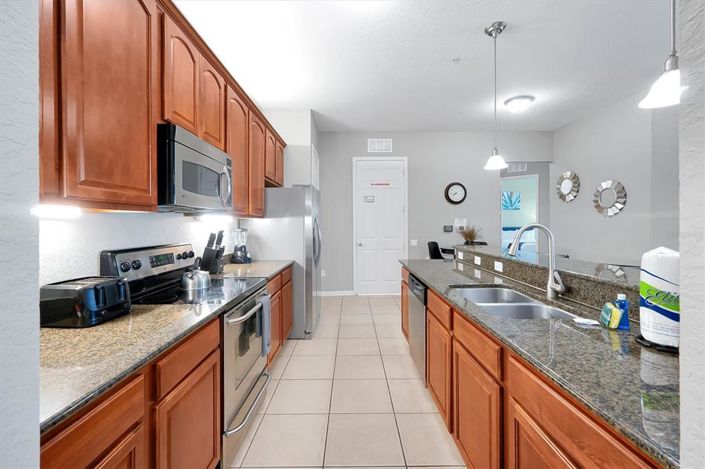 Image No.12-3 Bed Property for sale