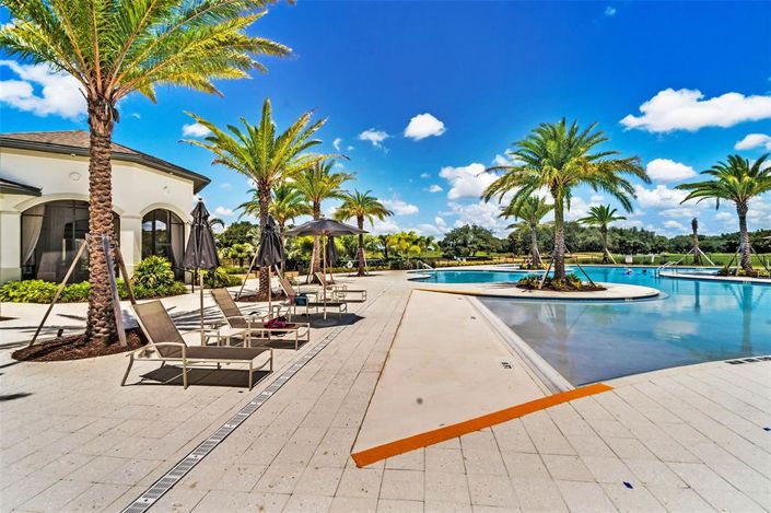 Image No.42-3 Bed Property for sale