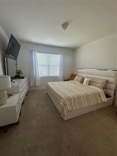 Image No.12-4 Bed Property for sale