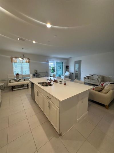 Image No.6-4 Bed Property for sale