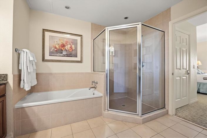 Image No.9-3 Bed Property for sale