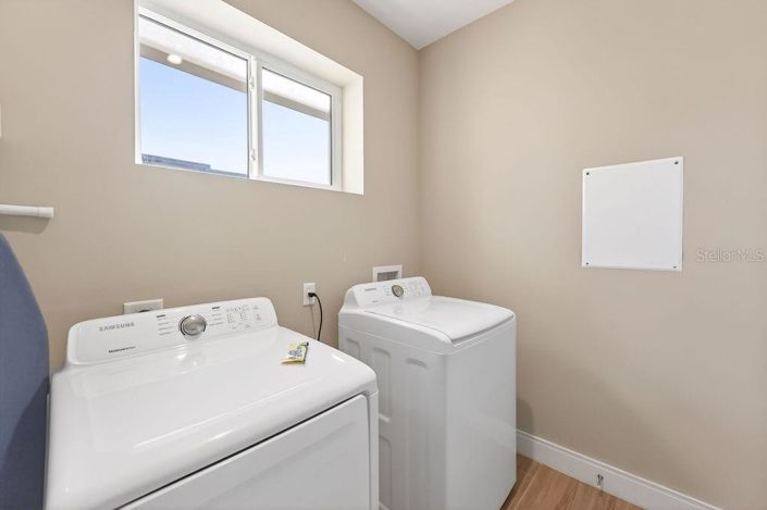 Image No.38-3 Bed Townhouse for sale