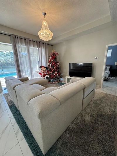 Image No.14-5 Bed Property for sale