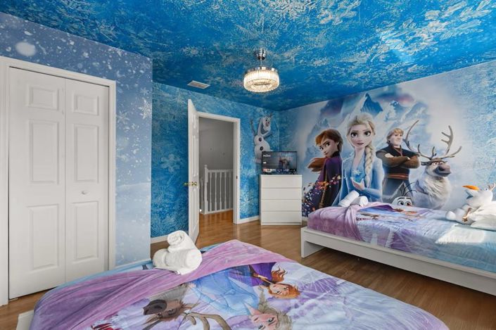 Image No.39-5 Bed Property for sale