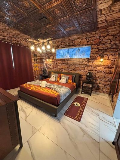 Image No.54-5 Bed Property for sale