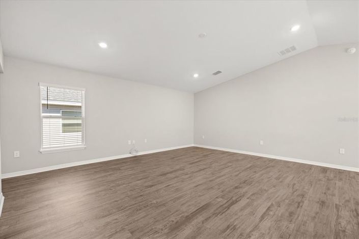 Image No.14-3 Bed Property for sale