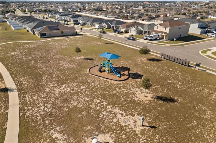 Image No.40-3 Bed Property for sale