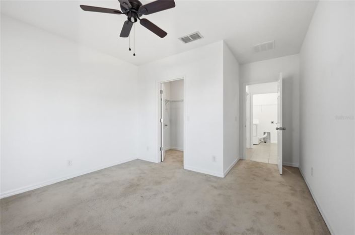 Image No.18-4 Bed Townhouse for sale