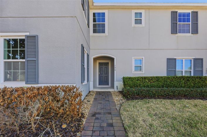 Image No.2-4 Bed Townhouse for sale