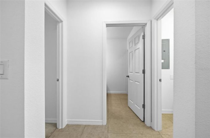 Image No.21-4 Bed Townhouse for sale