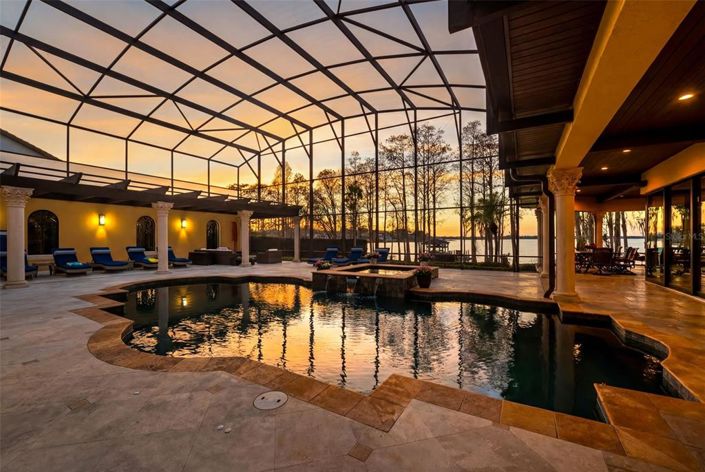 Image No.3-6 Bed Property for sale