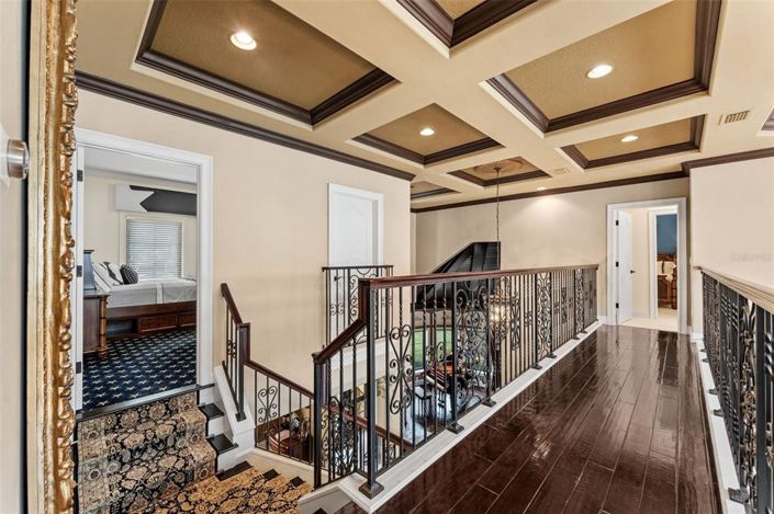 Image No.42-6 Bed Property for sale