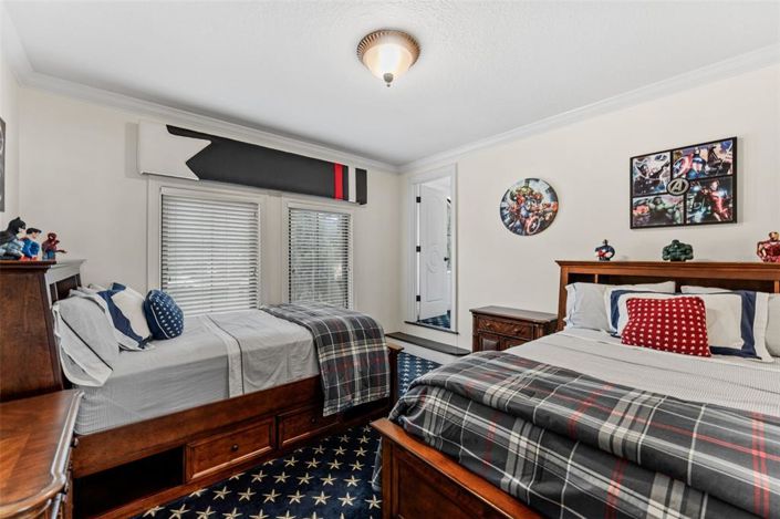 Image No.43-6 Bed Property for sale