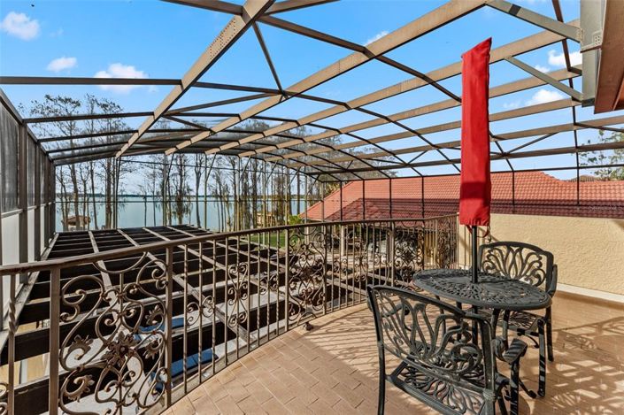 Image No.48-6 Bed Property for sale