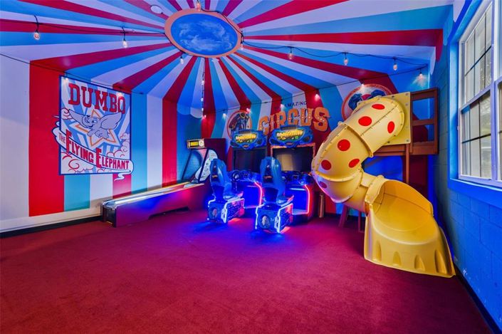 Image No.26-6 Bed Property for sale