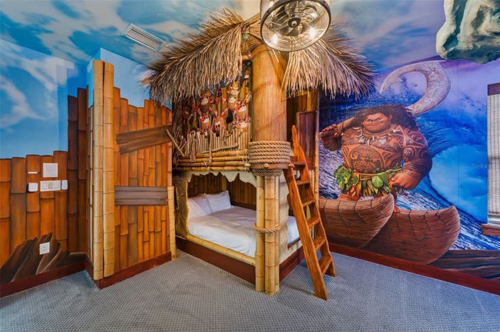 Image No.46-6 Bed Property for sale