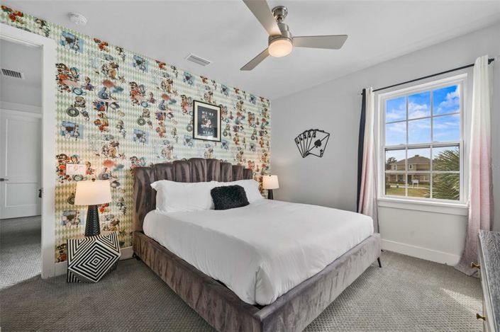 Image No.56-6 Bed Property for sale