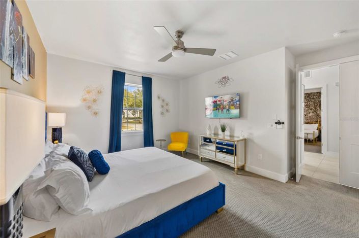 Image No.6-6 Bed Property for sale