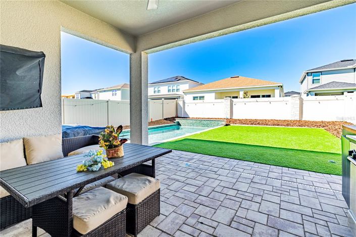 Image No.12-5 Bed Property for sale