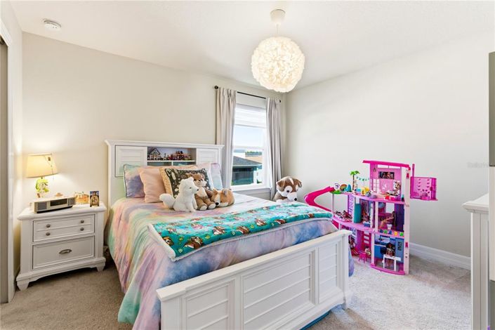 Image No.32-5 Bed Property for sale