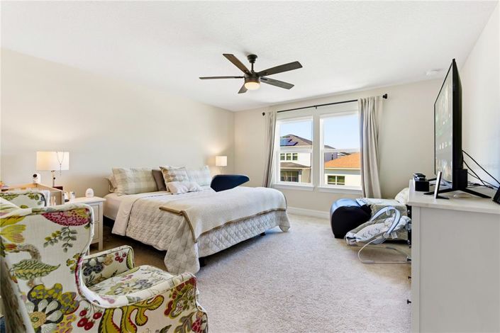 Image No.34-5 Bed Property for sale