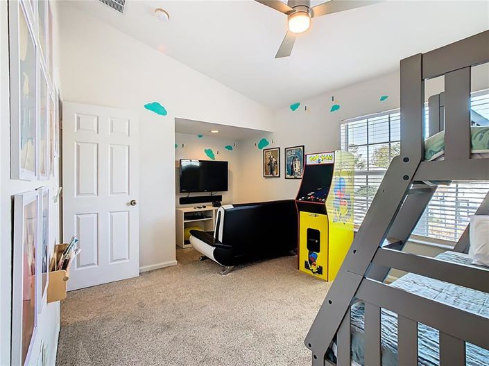 Image No.31-3 Bed Townhouse for sale