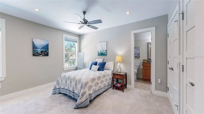 Image No.23-5 Bed Property for sale