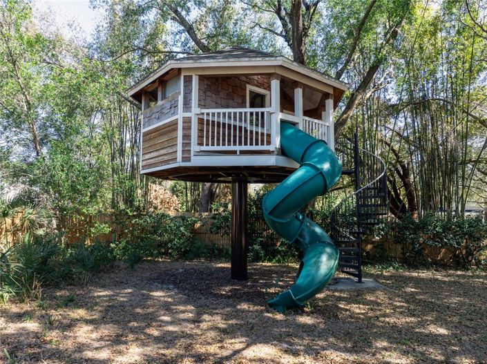 Image No.32-5 Bed Property for sale