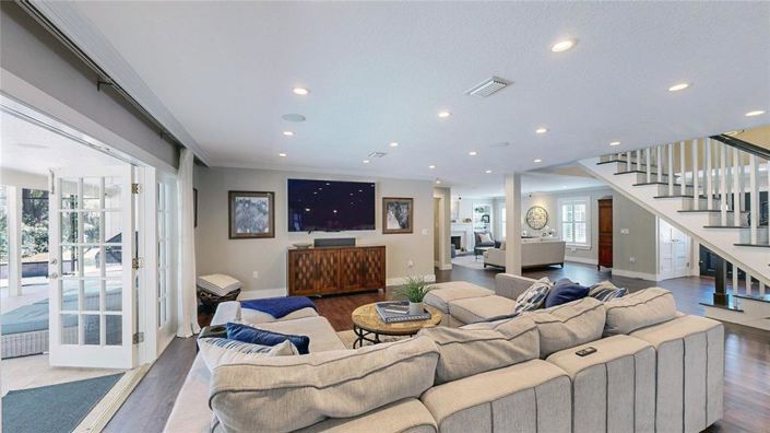 Image No.43-5 Bed Property for sale