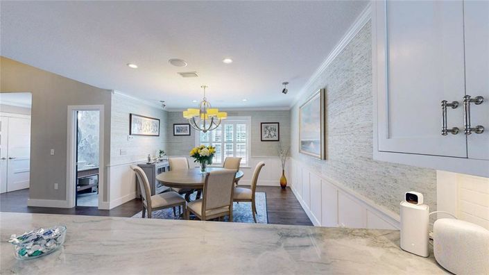 Image No.50-5 Bed Property for sale