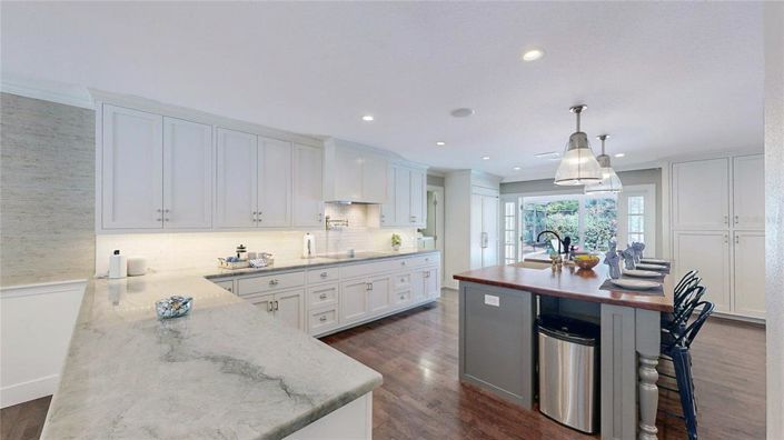 Image No.54-5 Bed Property for sale