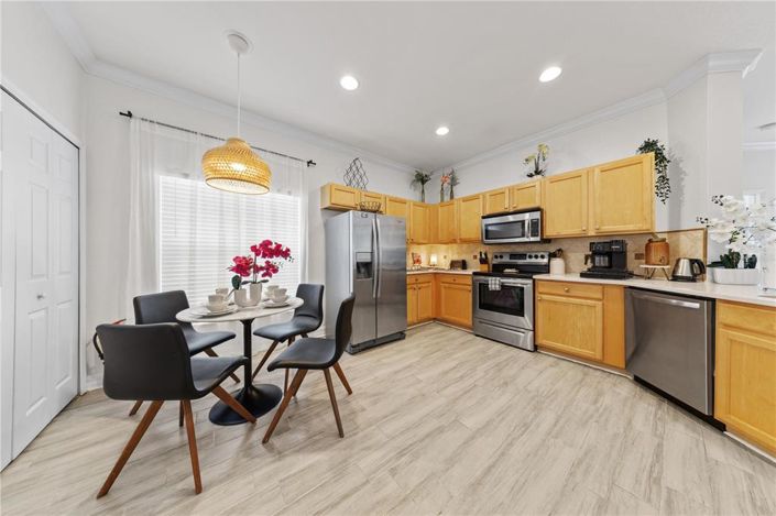 Image No.17-4 Bed Property for sale