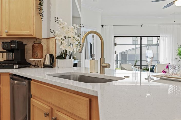 Image No.25-4 Bed Property for sale