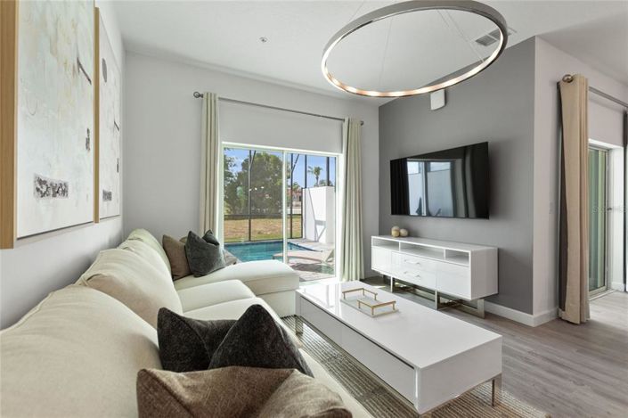 Image No.23-6 Bed Townhouse for sale