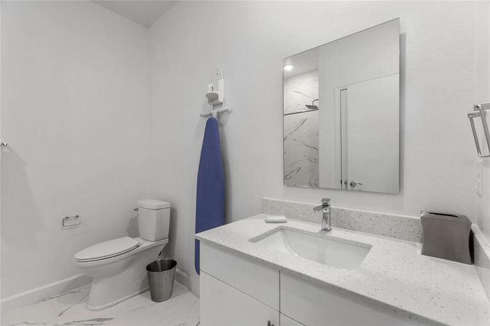 Image No.36-6 Bed Townhouse for sale