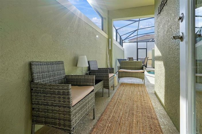 Image No.18-5 Bed Townhouse for sale