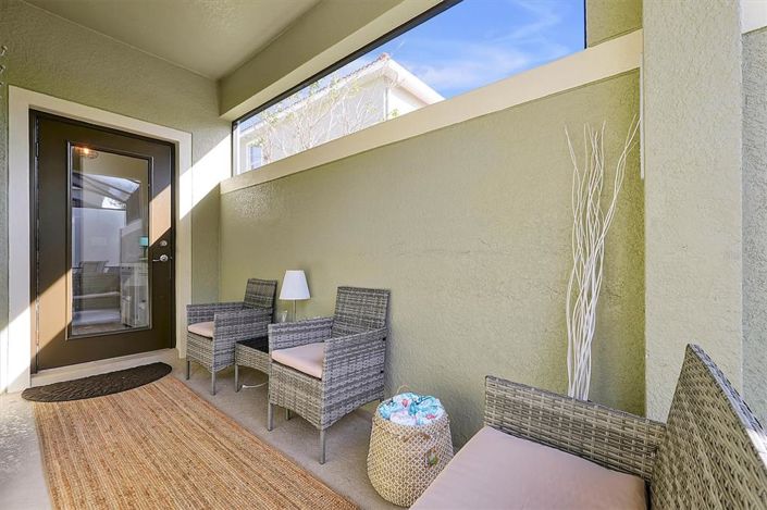 Image No.19-5 Bed Townhouse for sale